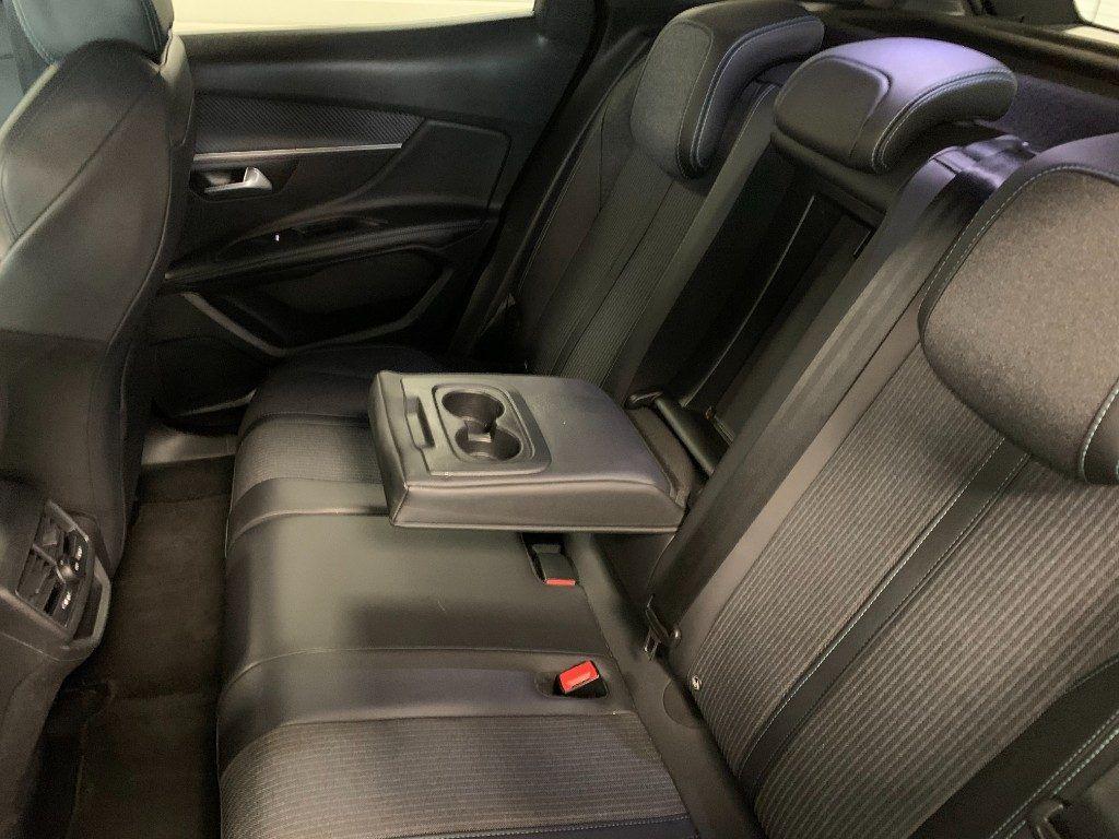 Peugeot 3008 EAT8 Allure Pack Automatico 1.5 BlueHDi