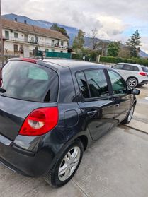 Renault Clio 1.2 16V 5 porte Yahoo! Garanzia 12 mesi