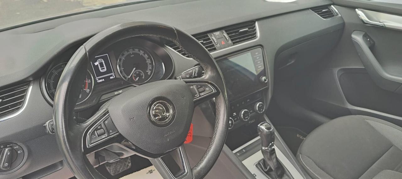 Skoda Octavia 1.5 DSG Wagon Ambition G-Tec