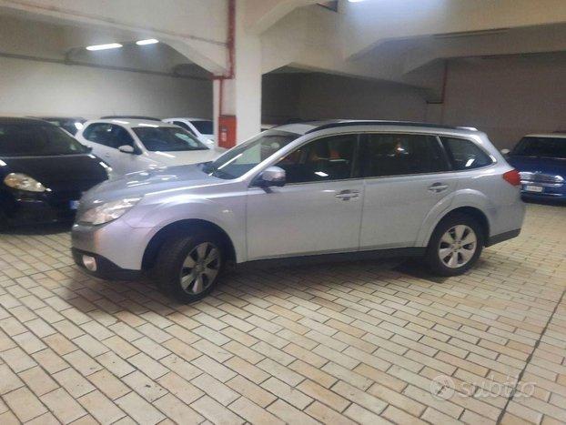 SUBARU - Outback - 2.0D Exclusive