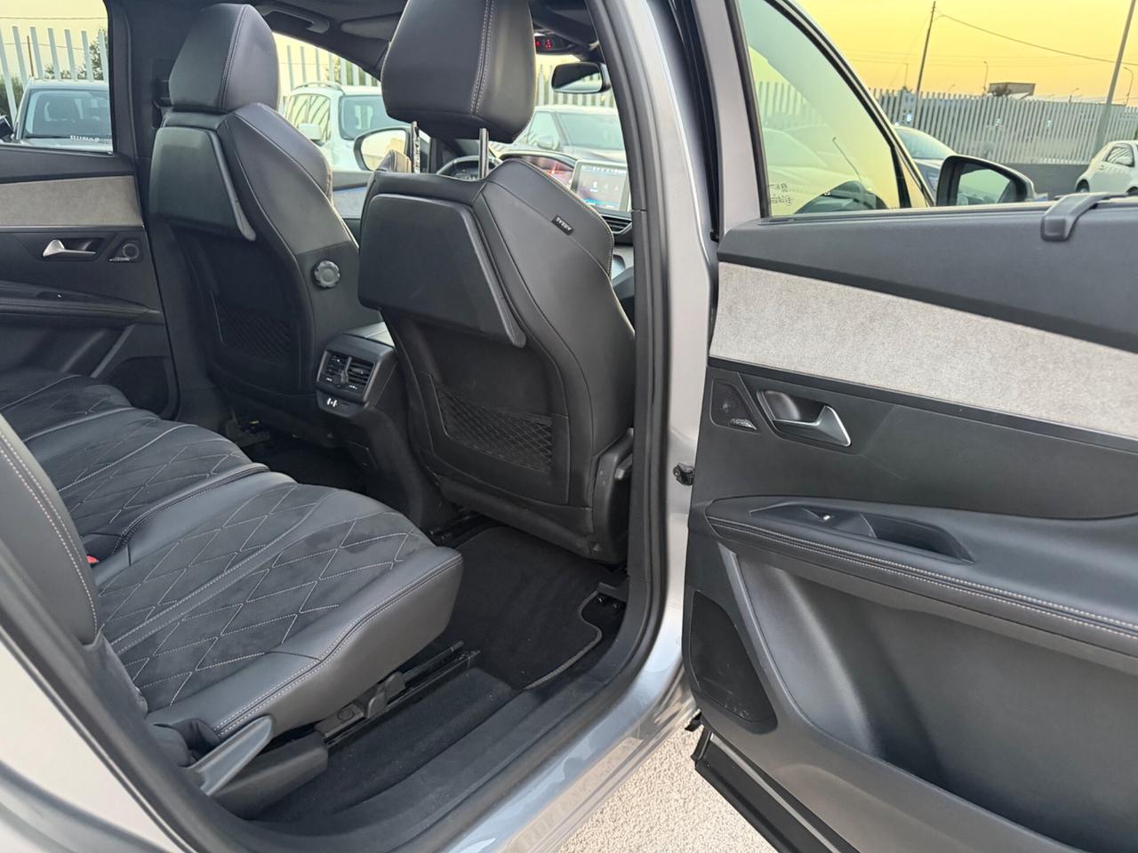PEUGEOT 5008 2.0 HDI 180 CV GT FULL LED TETTO MY19