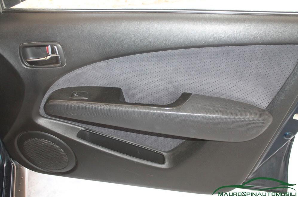 Mitsubishi Outlander 2.4i 16V 4WD Sport