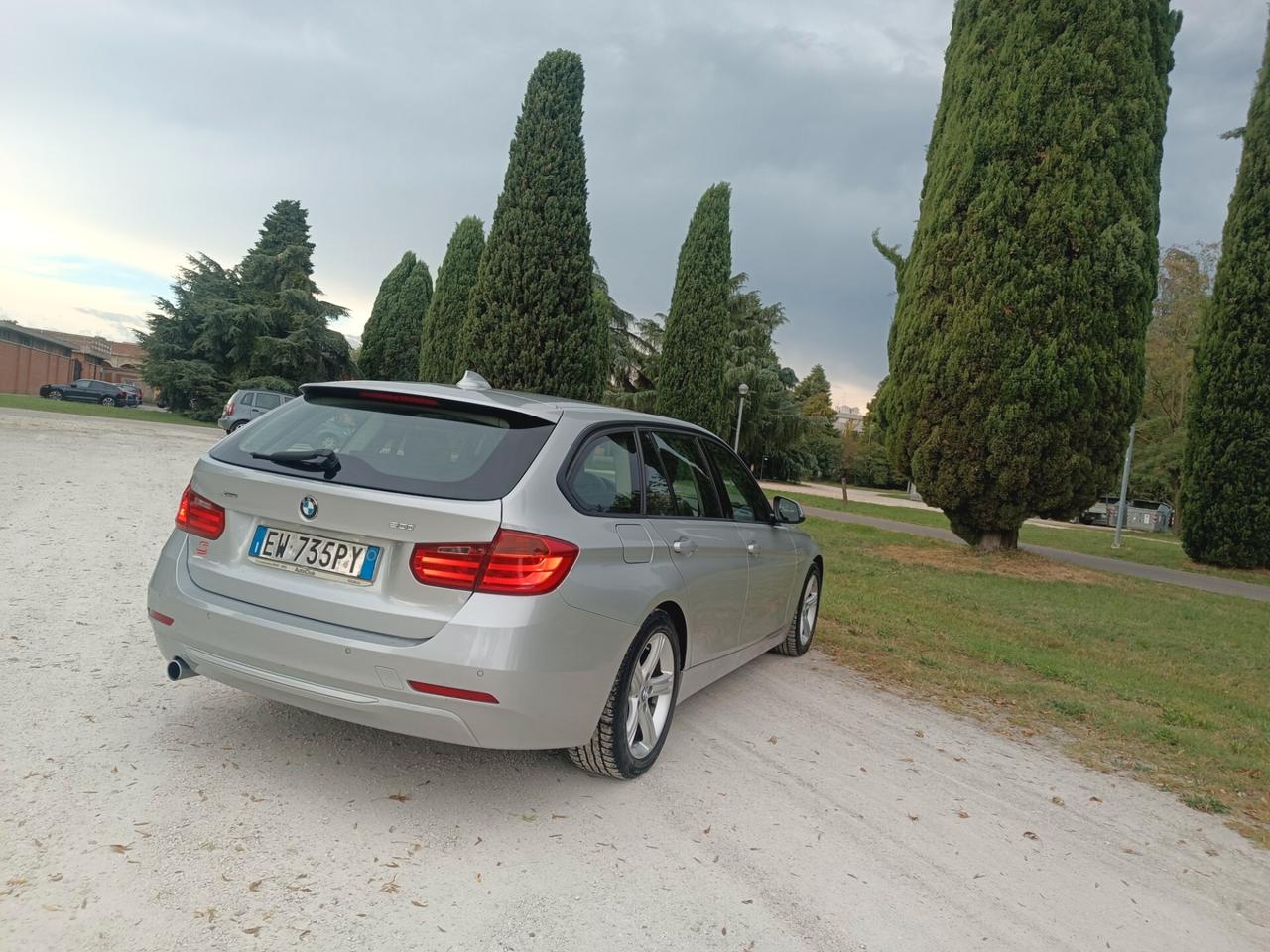 Bmw 318d xDrive Touring Modern xeno