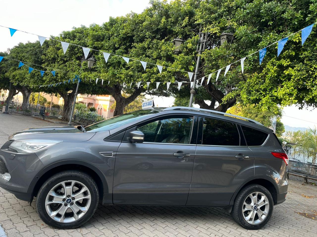 Ford Kuga 2.0 TDCI 140 CV 4WD Titanium Automatica Garanzia 12 mesi