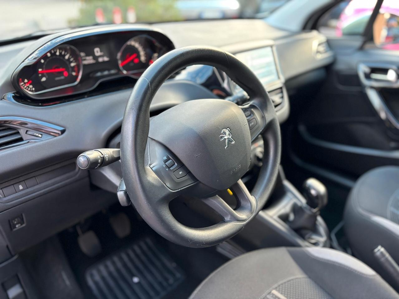 Peugeot 208 1.2 5 porte