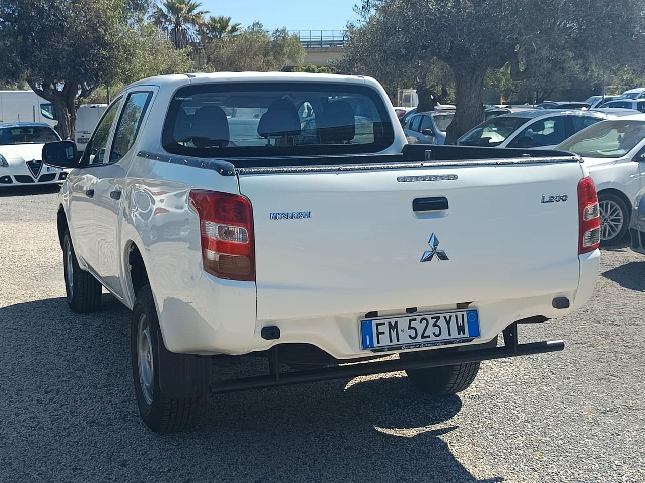Mitsubishi L200 2017 - 2.4D 4X4 Lb automobili