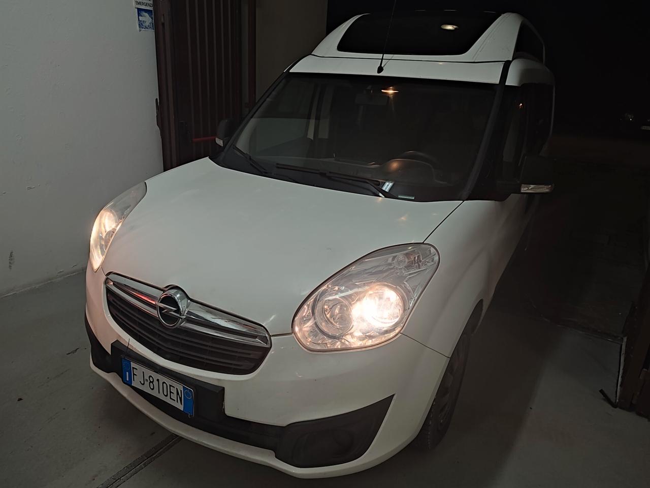 OPEL COMBO 1.4BENZINA 2017 EURO6B PEDANA DISABILI ELETTRICA