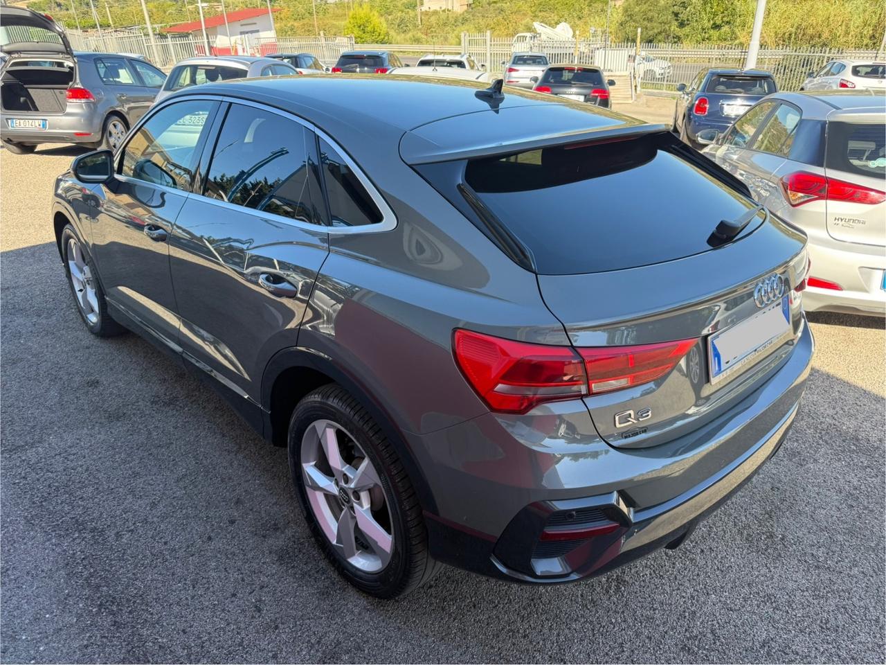 Audi Q3 35 TDI quattro Business Advanced