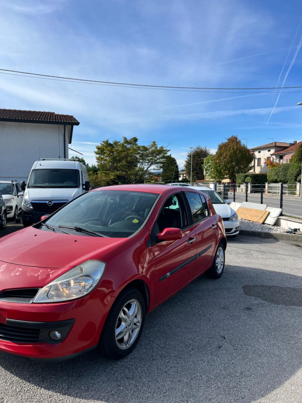 Renault Clio Storia 1.2 5 porte OK NEOPATENTATI