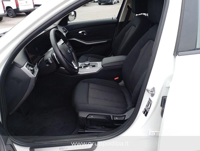 BMW Serie 3 G21 2022 Touring 318d Touring mhev 48V auto