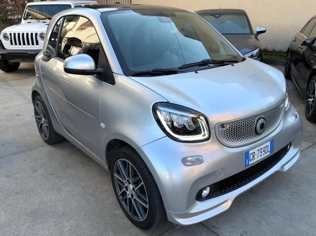 Smart ForTwo Benzina Pack Brabus Cambio Automatico navi pelle