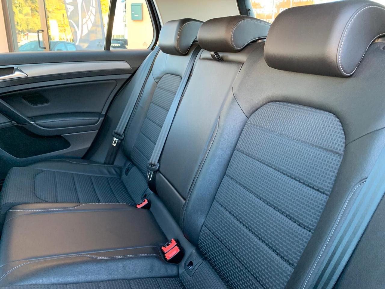 Volkswagen Golf VII 1.6 TDI 110 CV 5p. Neopatentati