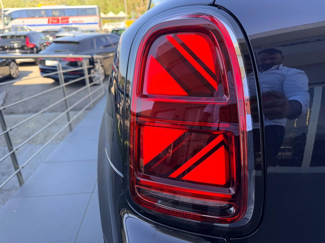 Mini Cooper D Countryman 1.5 116cv per neopatentati