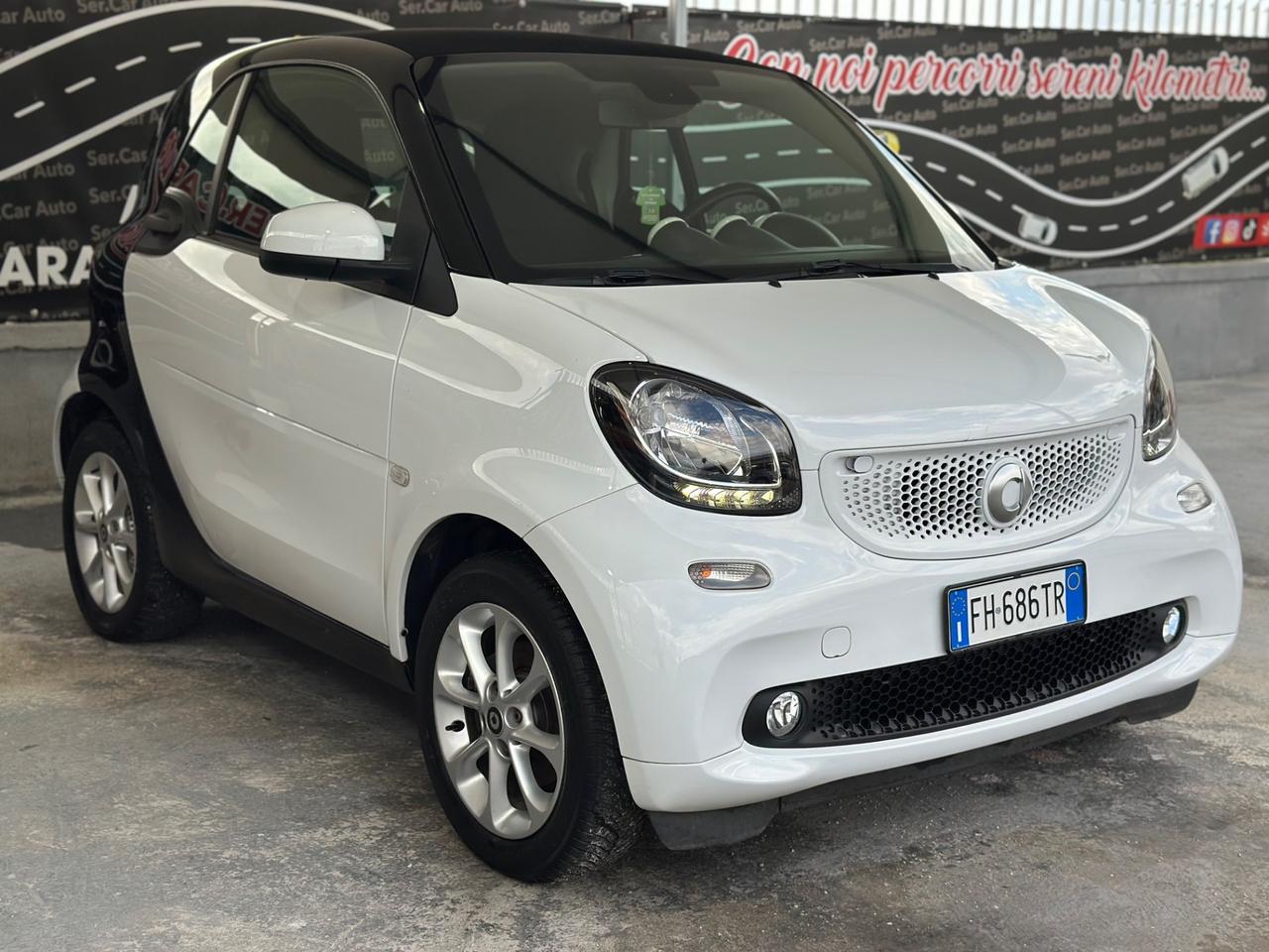 Smart ForTwo 2017 1.0 twinamic 71CV Prime DA VETRINA