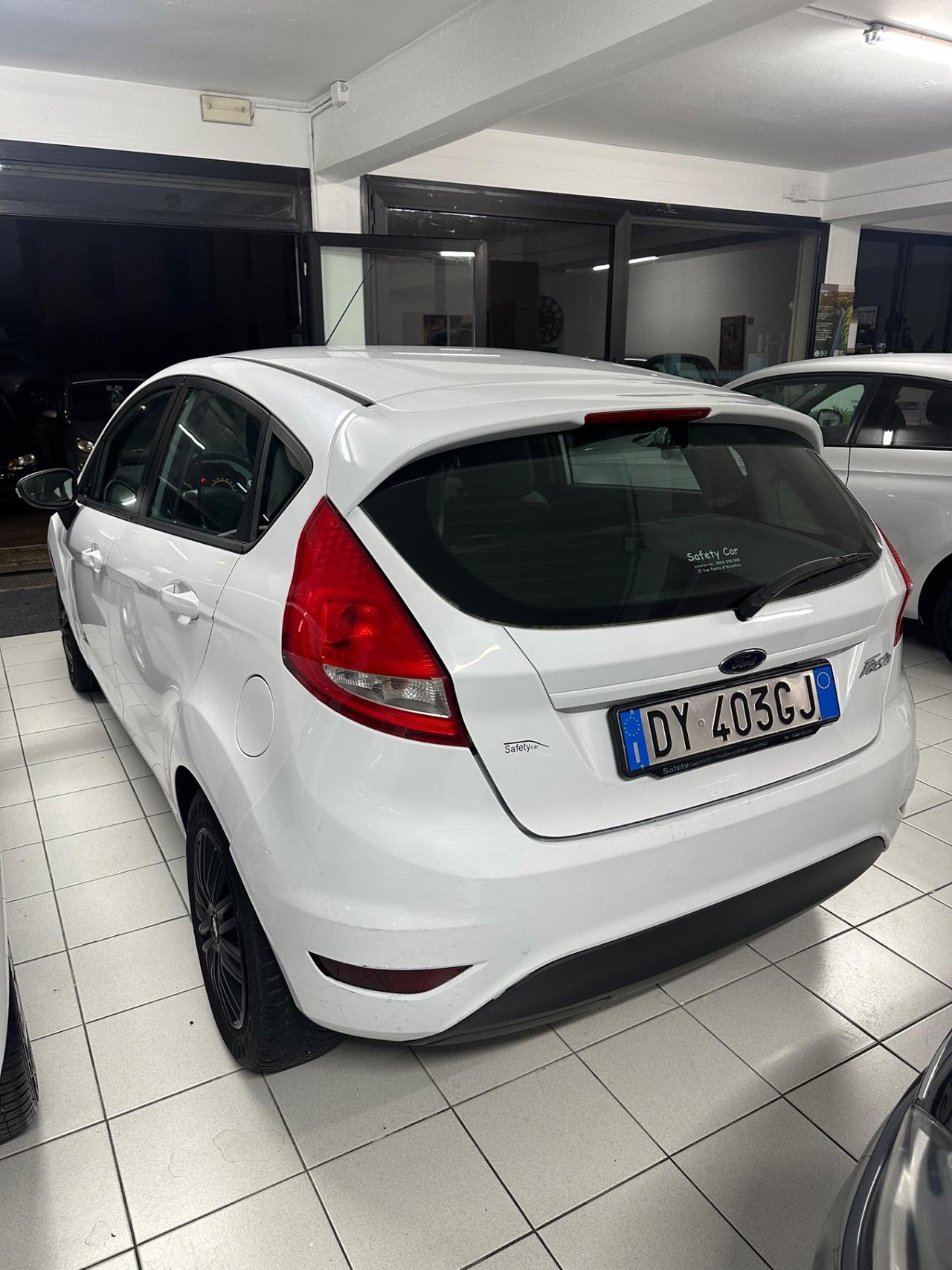 Ford Fiesta 1.4 5 porte Bz.- GPL Titanium