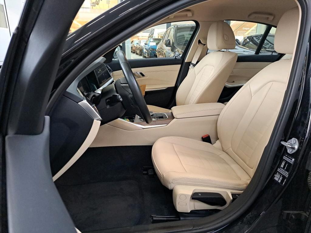 BMW 318D 136CV STEPTRONIC 48V BUSINESS ADVANTAGE ( FARI LED - BMW DIGITAL COCKPIT - PELLE - NAVI - MIRROR - PDC )