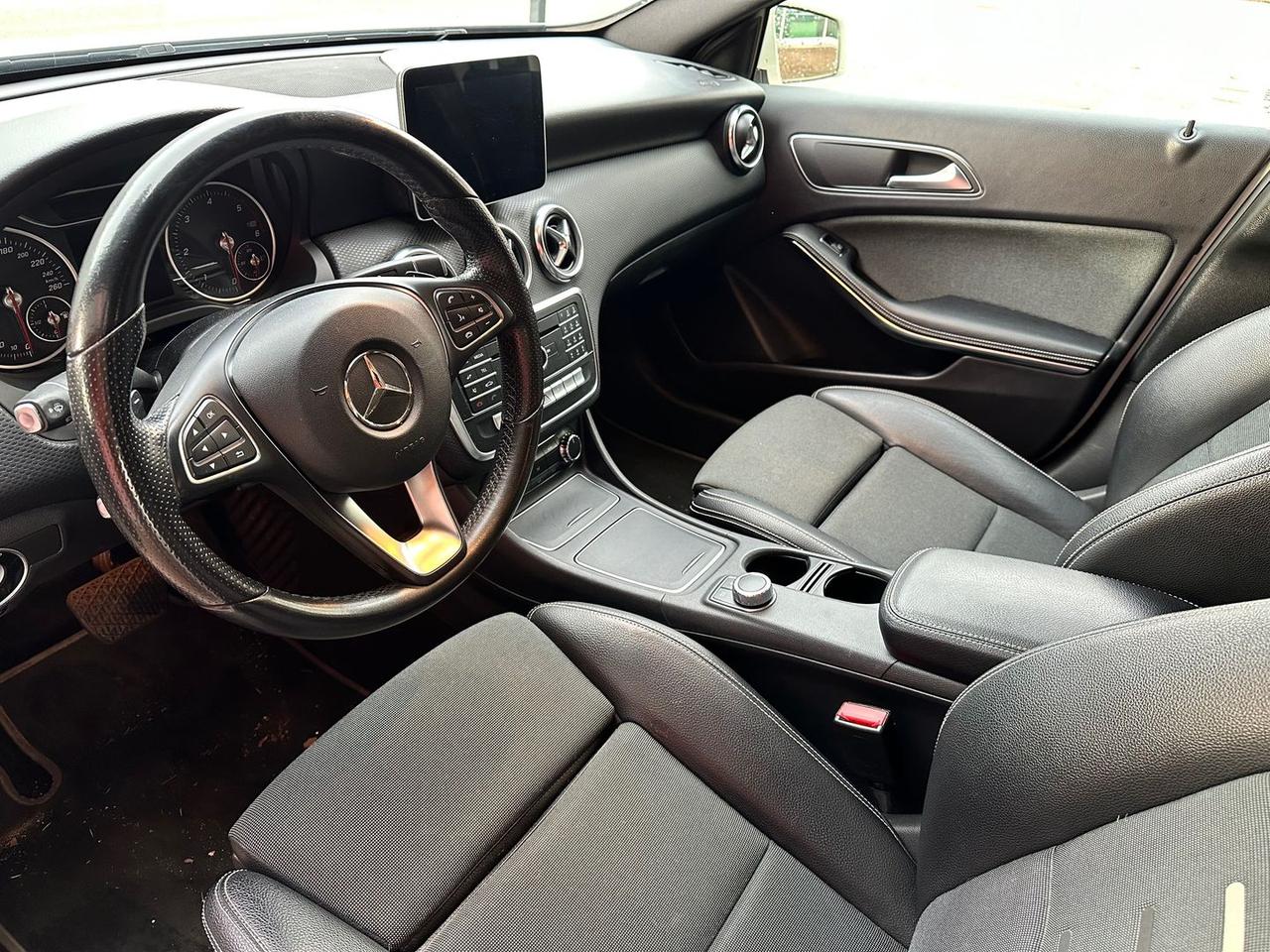 Mercedes-Benz A 200 d