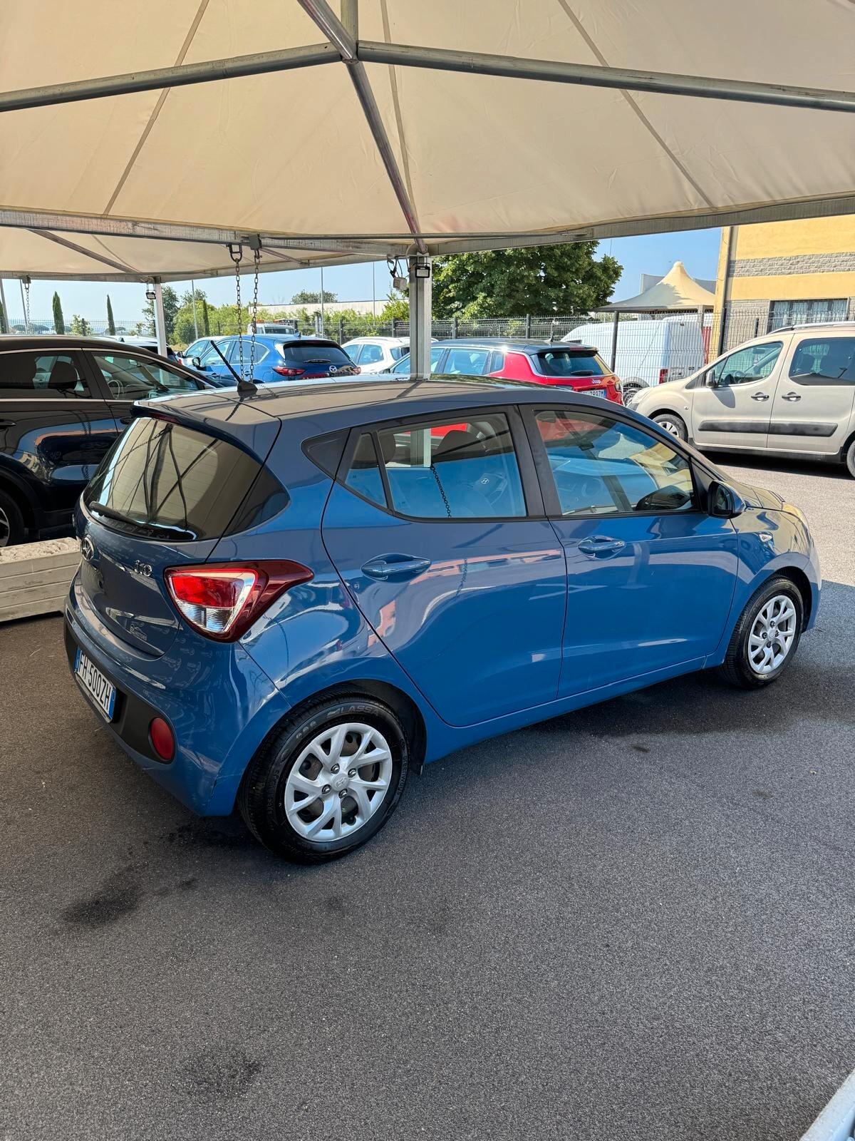 Hyundai i10 1.0 - 2017 - SOLO 60000KM