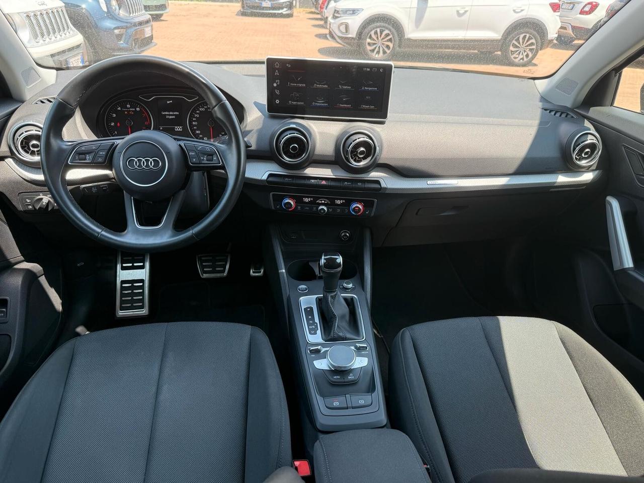 Audi Q2 35 TFSI Business Plus