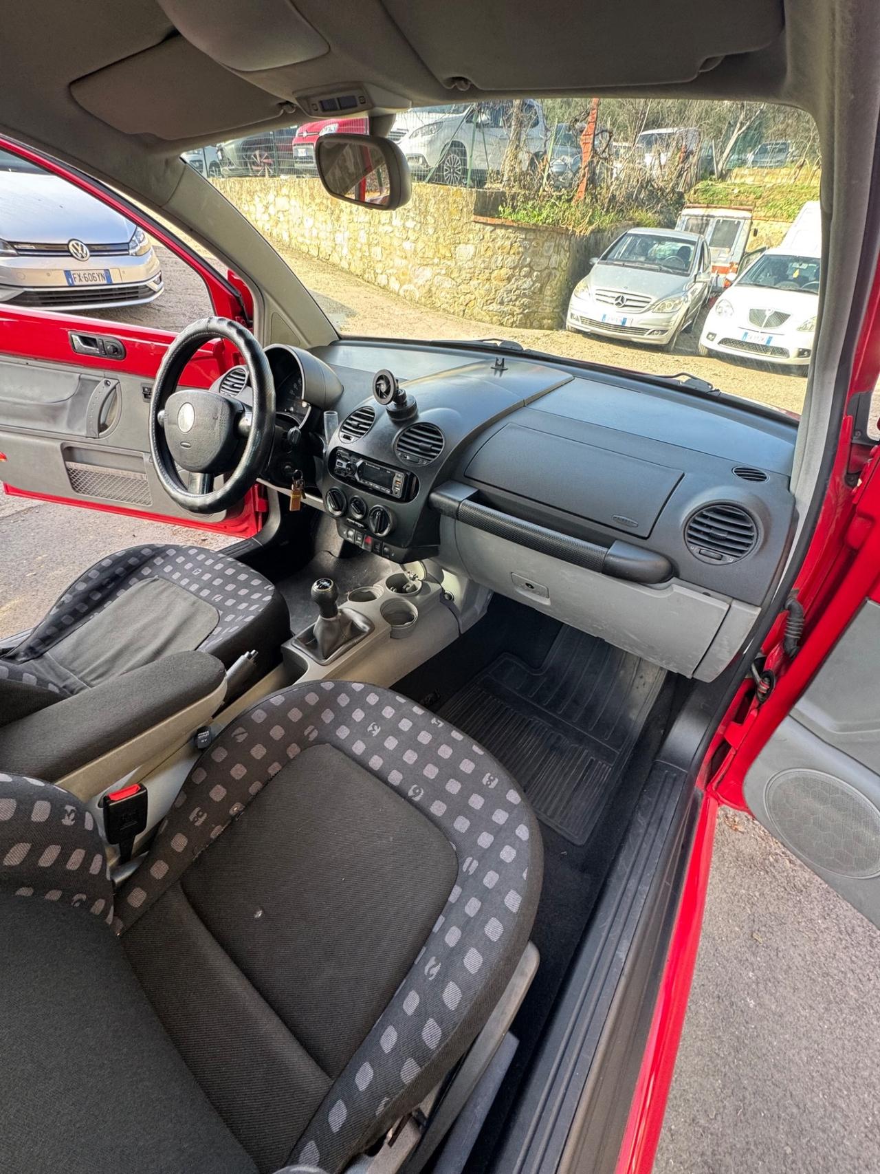 Volkswagen New Beetle T.D.