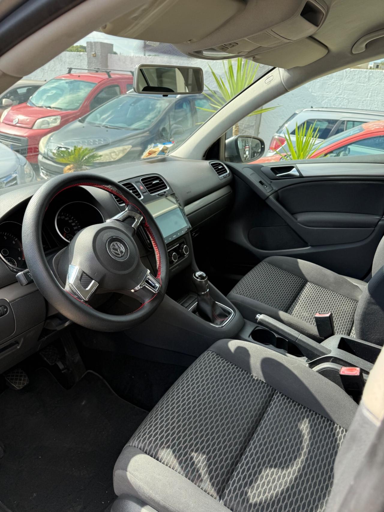 Volkswagen Golf 1.6 5p. Highline GPL