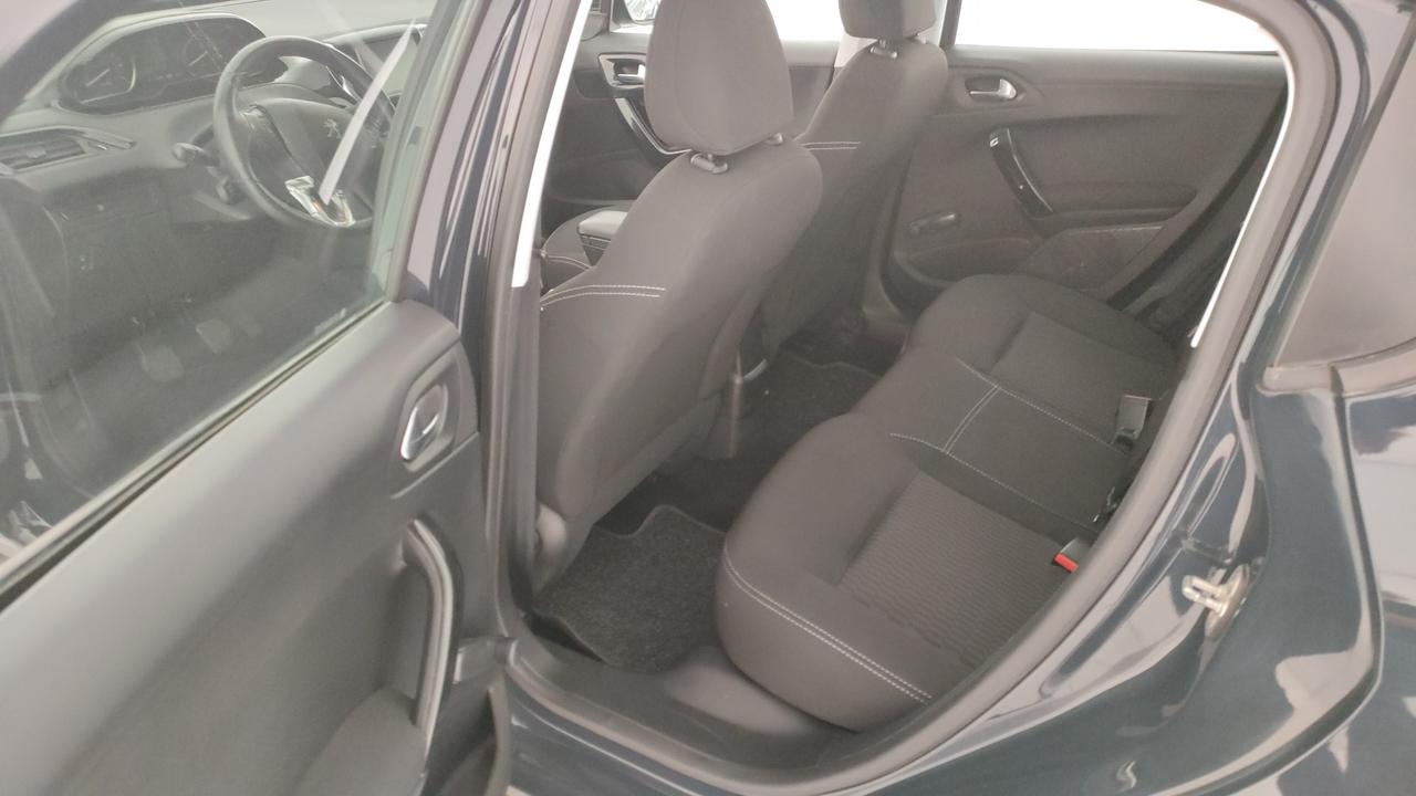 PEUGEOT 208 I 2015 - 208 5p 1.2 puretech Allure gpl 82cv