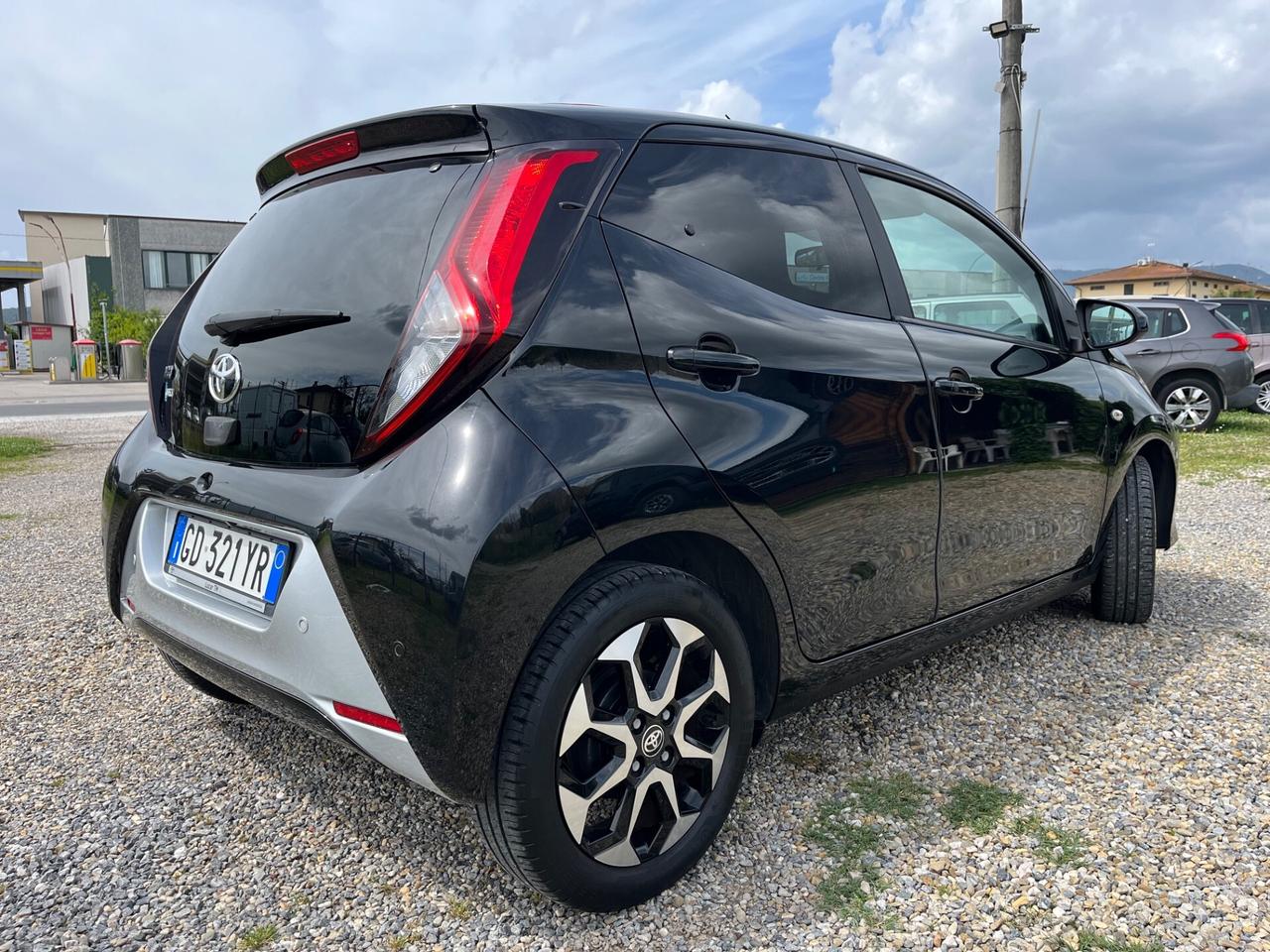 Toyota Aygo Connect 1.0 VVT-i 72 CV 5 porte x-clusiv