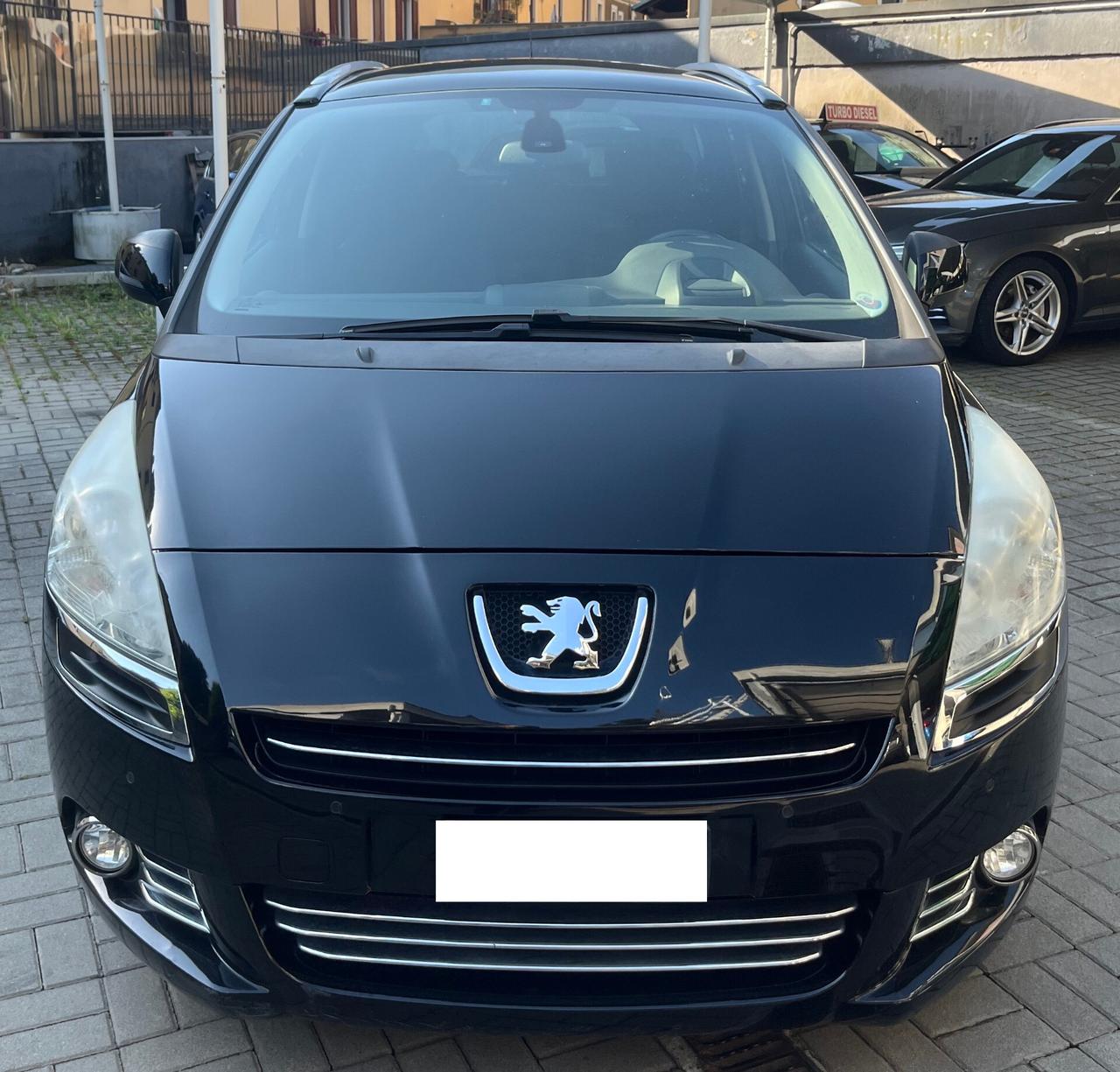 PEUGEOT 5008 1.6 HDi CAMBIO AUTOMATICO - 7 POSTI - ANCHE PER NEOPATENTATI