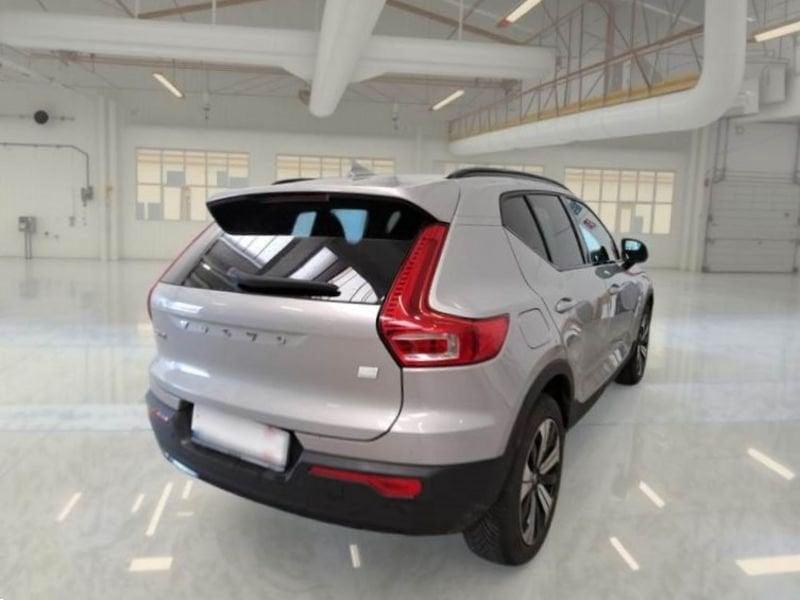 Volvo XC40 Recharge T5 180+82 CV Plug-In Hybrid Recharge Plus Dark