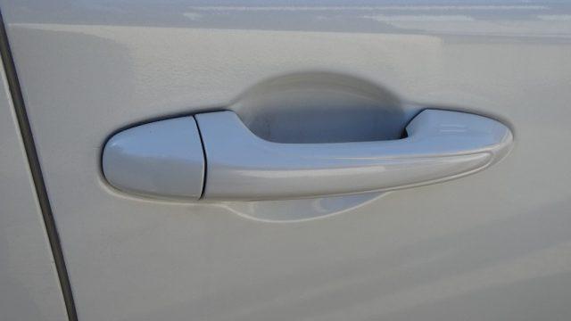 TOYOTA RAV 4 2.0 D-4D 2WD 143cv, versione "Lounge", Garanzia..