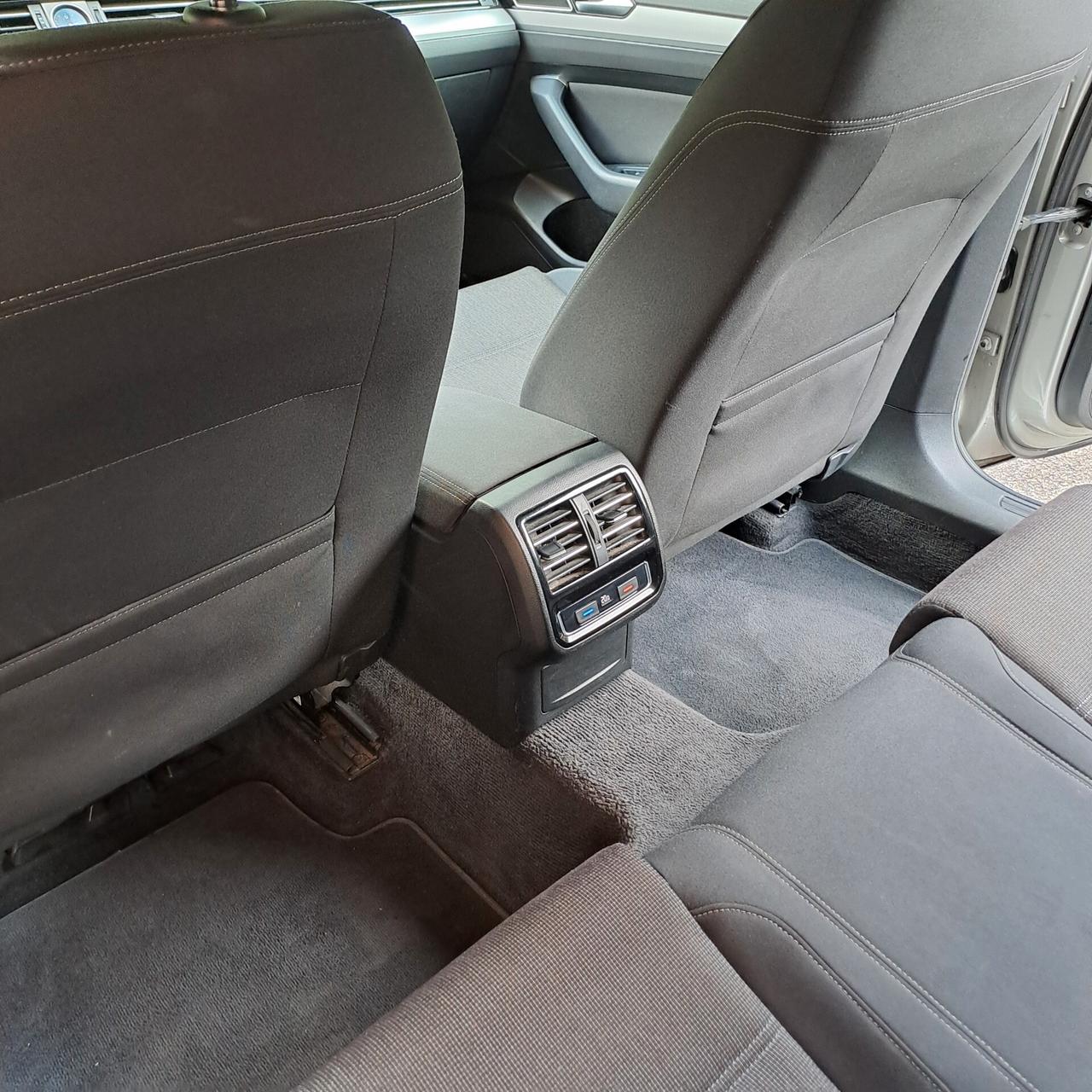 VW PASSAT 2.0TDI UNICO PROPRIETARIO - TENUTA BENE