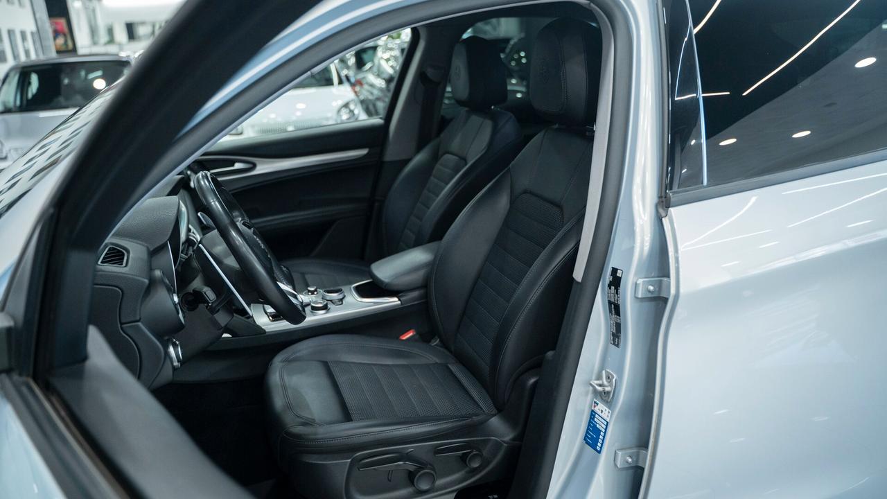 Alfa Romeo Stelvio 2.2 t SPRINT Q4 190 CV AT8 19" XENO NAVI PELLE FUL