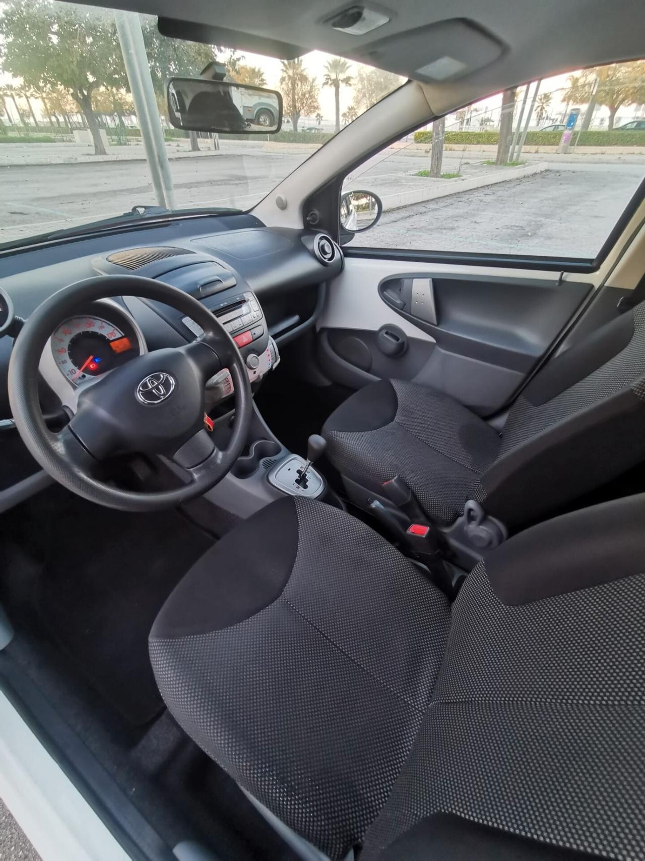 Toyota Aygo 1.0 12V VVT-i 5P. SOL MMT solo km109000