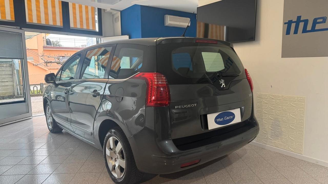 Peugeot 5008 1.6 HDi 110CV Premium