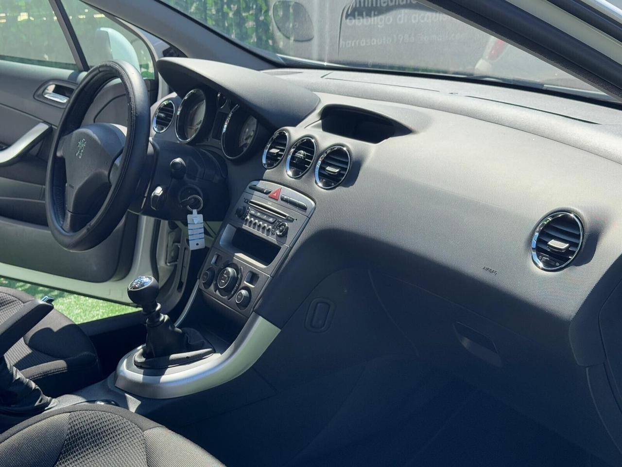 Peugeot 308 1.6 HDi 110CV 5p. Féline (6 Marce)
