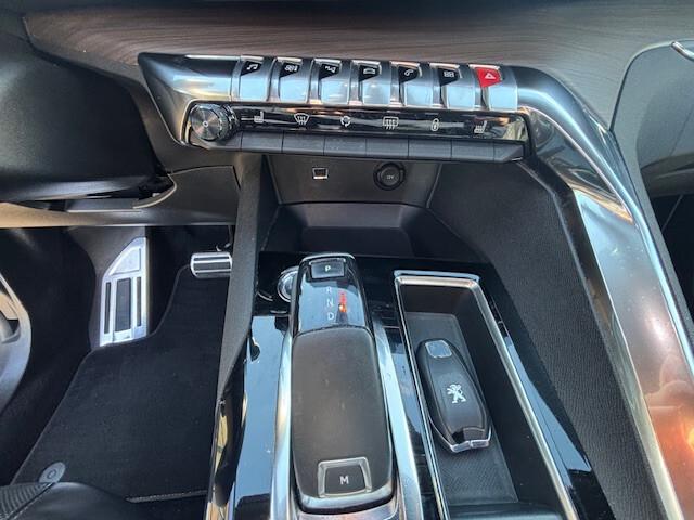 Peugeot 3008 BlueHDi 130 S&S EAT8 GT Line 2021