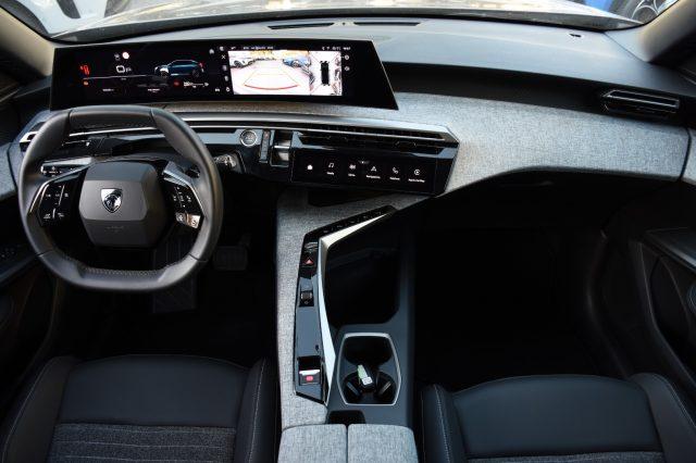 PEUGEOT 3008 Hybrid 145 e-DCS6 Allure *360 VISION*PANORAM PACK*