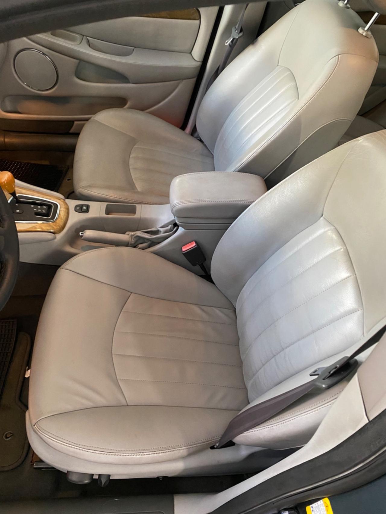 Jaguar X-Type 2.5 V6 24V cat Executive