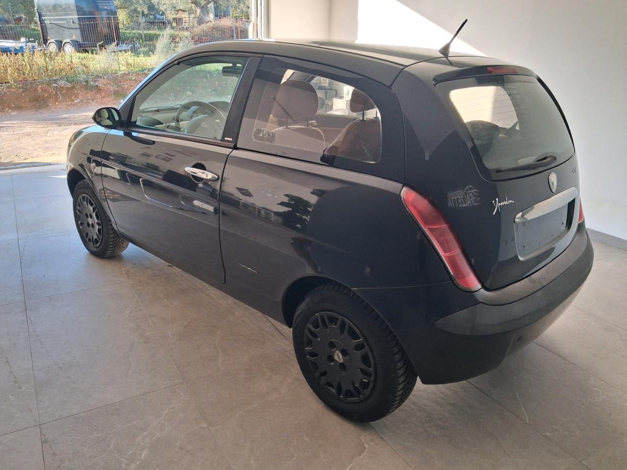 Lancia Ypsilon 1.2 tenuta maniacale