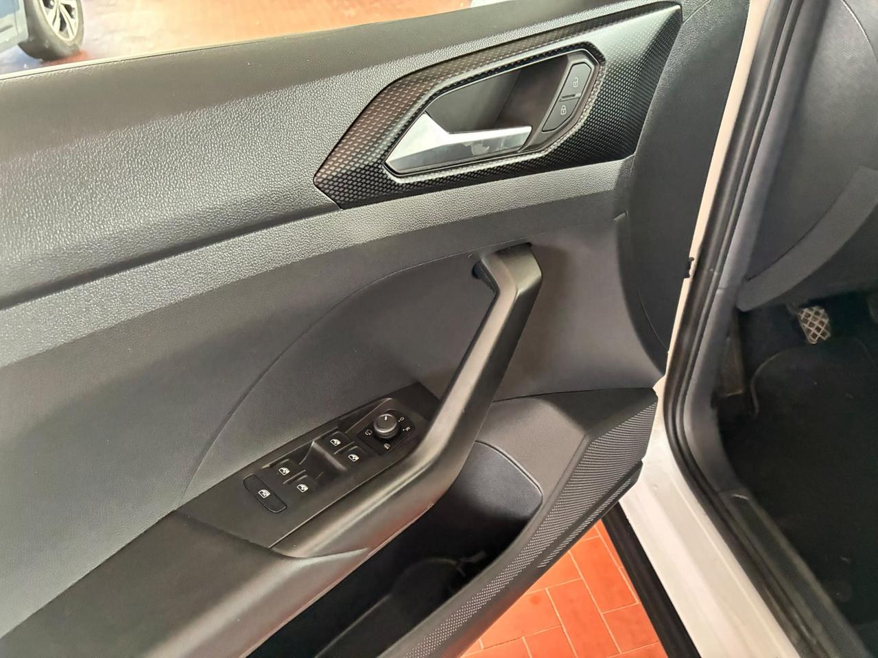 Volkswagen T-Cross 1.0 tsi style 110cv