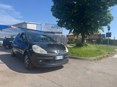 RENAULT Clio 1.2 16V 5 porte Le Iene