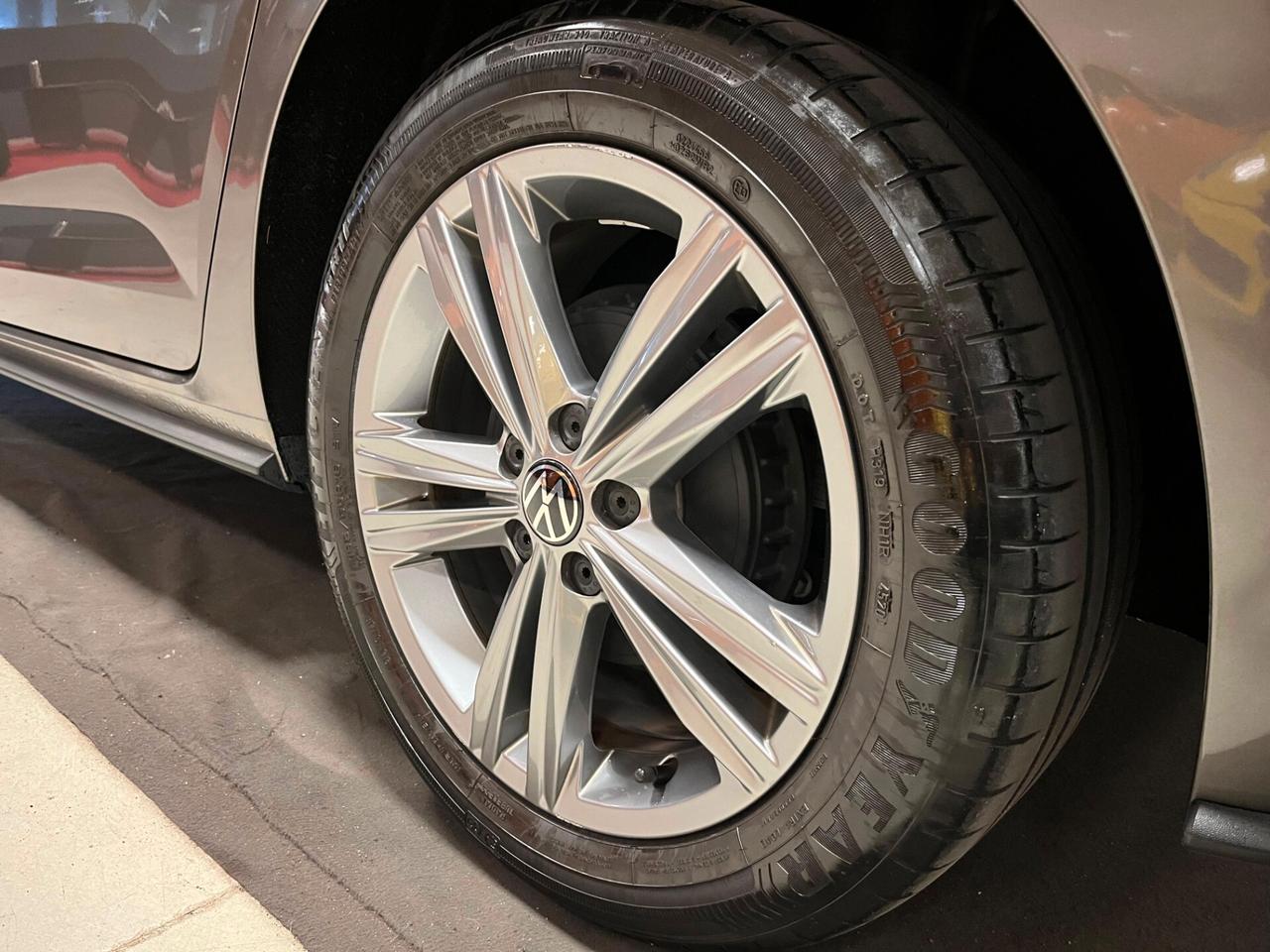 Volkswagen Polo 1.0 TSI R-Line