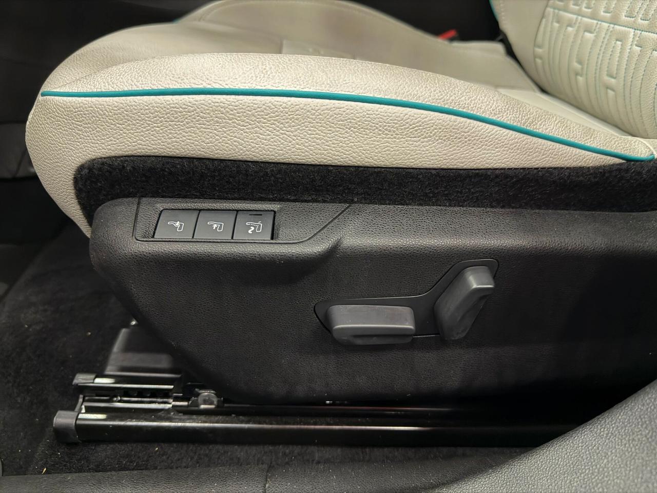 Fiat 600 Hybrid 136 CV DCT MHEV La Prima