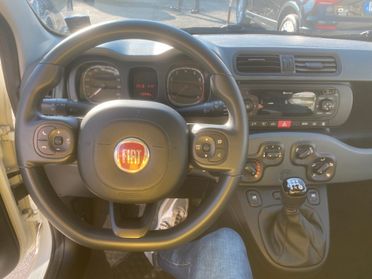 Fiat Panda 1.2 Lounge 11/2019 COMANDI AL VOLANTE