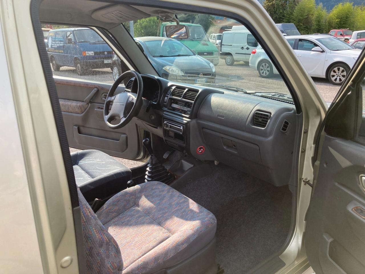 Suzuki Jimny 1.3i 16V cat 4WD JLX