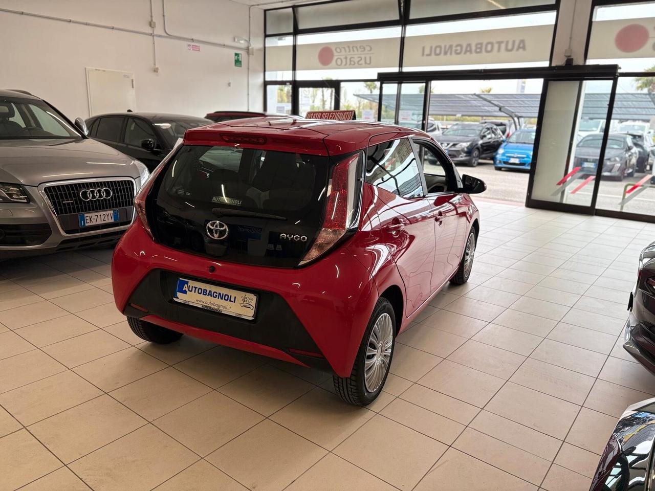 Toyota Aygo X-COOL 1.0 VVT-i 69 CV 5 porte 51000 KM
