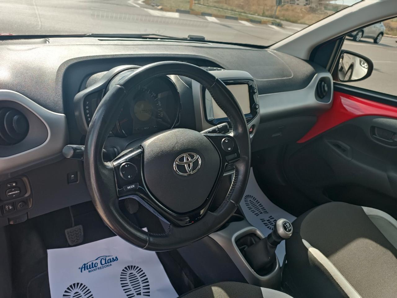 Toyota Aygo 1.0 VVT-i 69 CV 5 porte x-cool