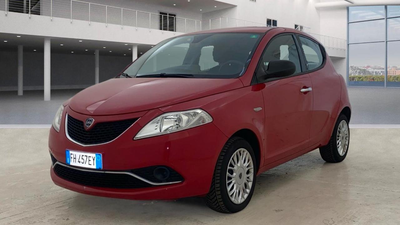 Lancia Ypsilon 5 Porte Ypsilon 1.2 Silver 69cv