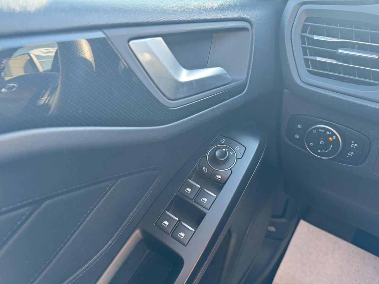 Ford Focus St-Line 1.0 EcoBoost Hybrid 125 CV Manuale