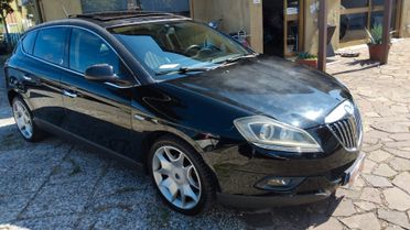 Lancia Delta 1.9 MJT Twinturbo DPF Platino X COMMERCIANTI